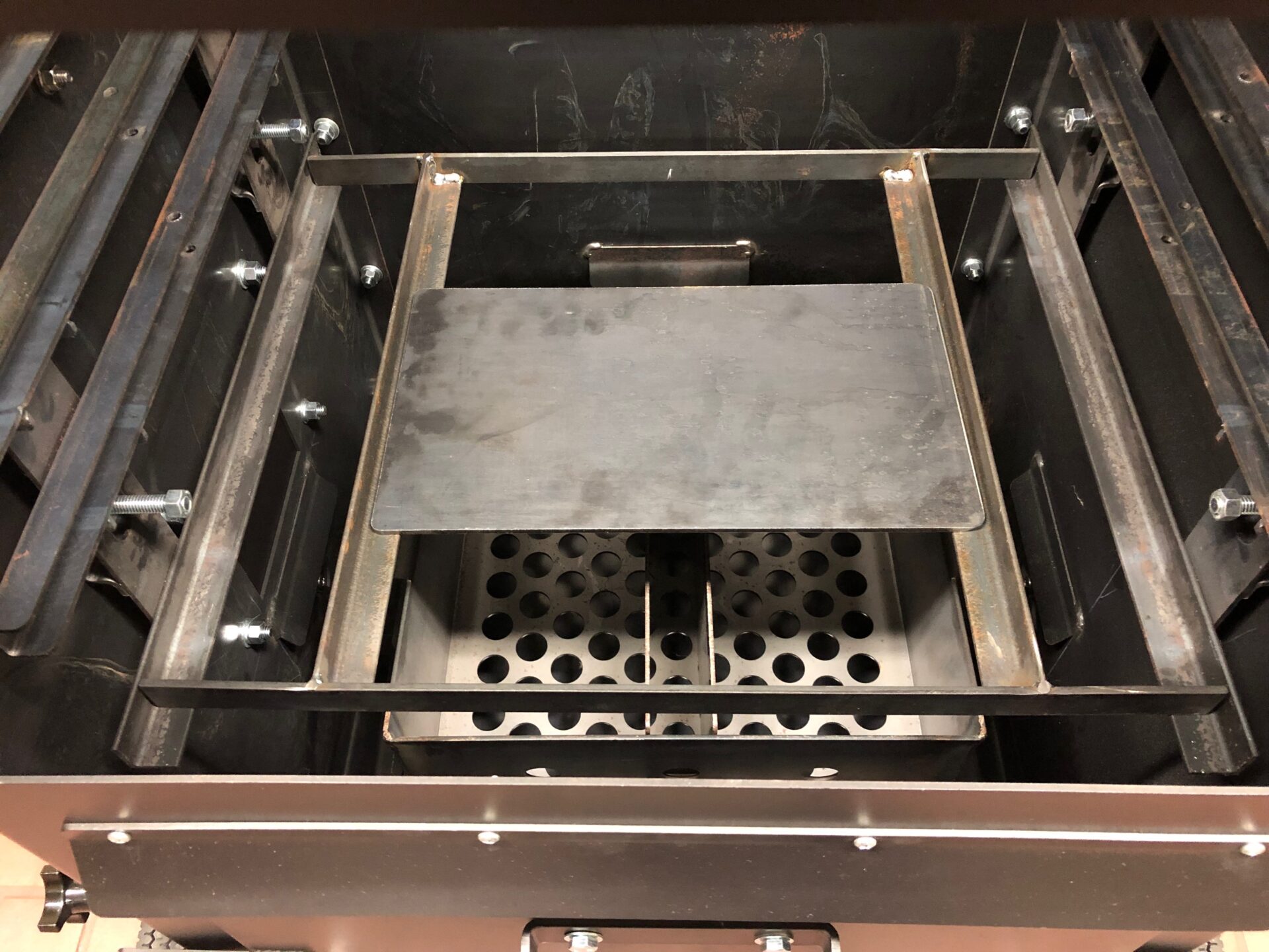 Open fire box on the Bar-Be-Cube