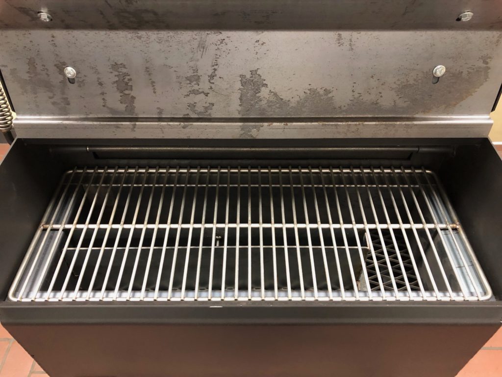 Grilling rack on the ABS All--Star. 