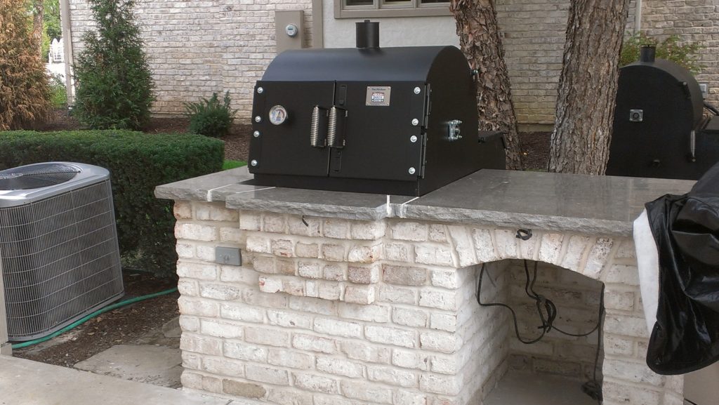 This outdoor kitchen allows the chef to fully prepare a meal outside!