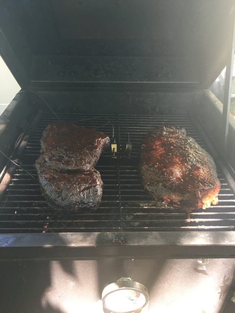 Smoking or grilling your favorite is a breeze on the Bar-Be-Cube Smoker/grill.