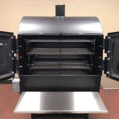 A look at the inside of the Pit-Boss with Rotisserie.